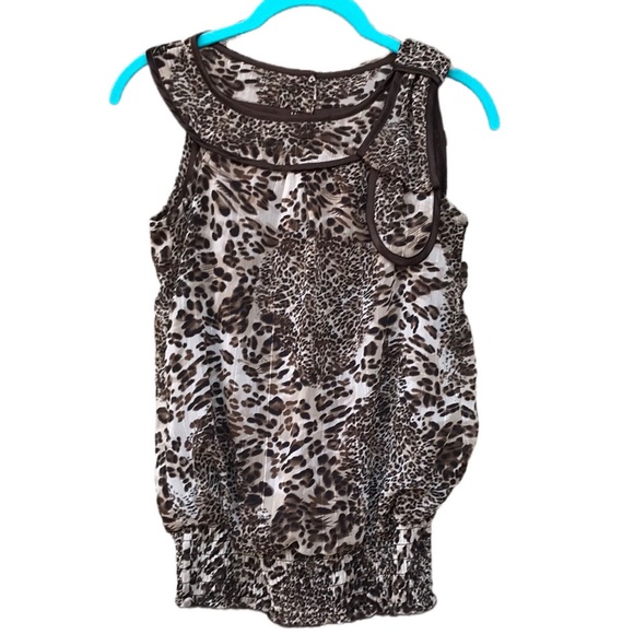 Iz Byer Tops - Iz Byer Leopard Print Blouse - XS